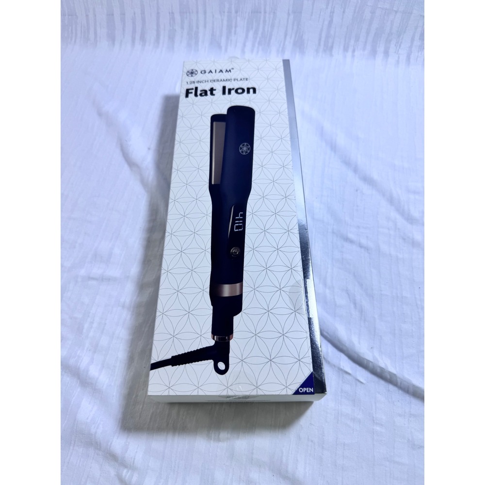 Gaiam Flat Iron Hair Straightener 1.25 Inch Ceramic Plate Black NIB 410F Digital